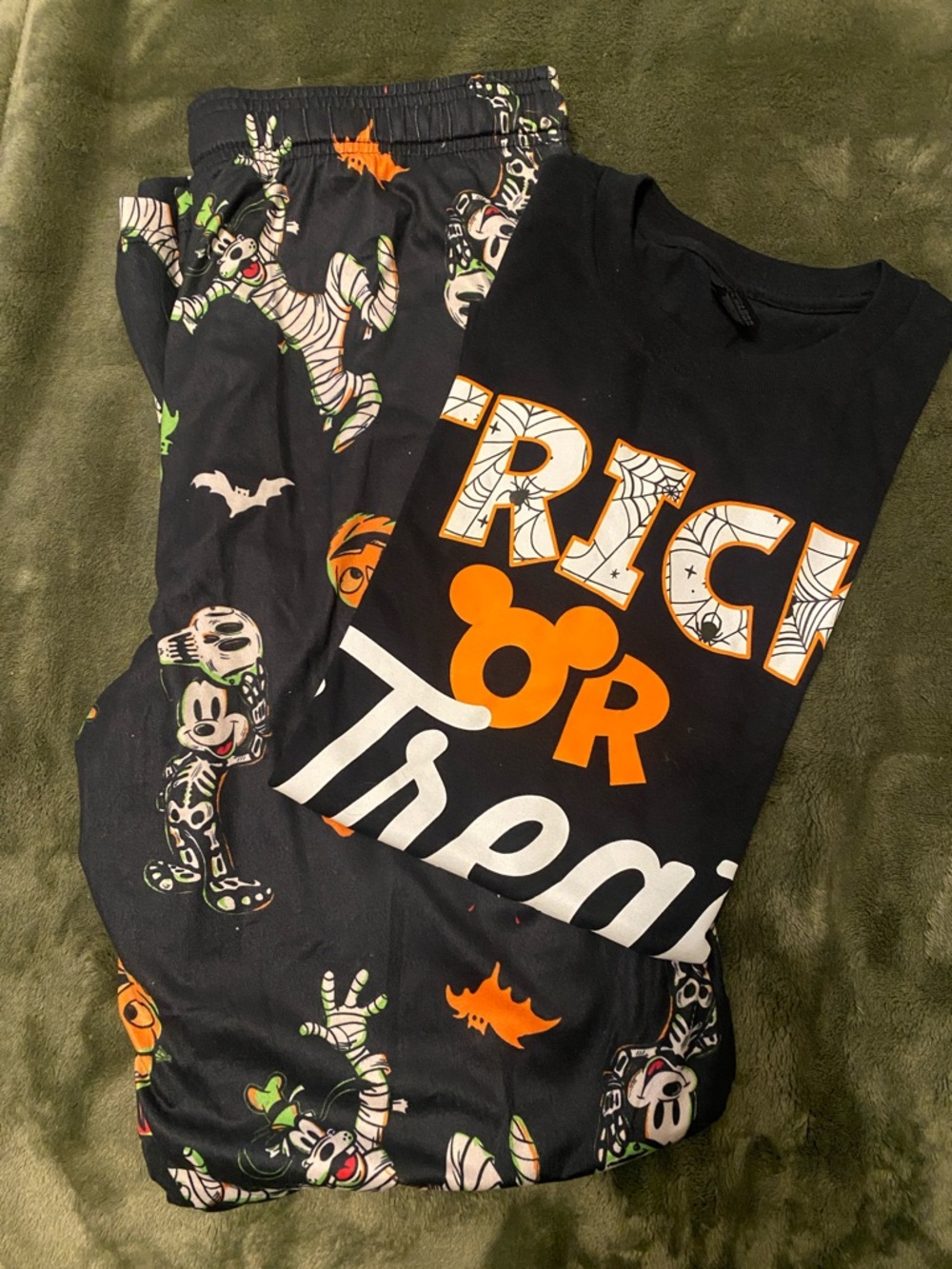 Disney Halloween pajama set